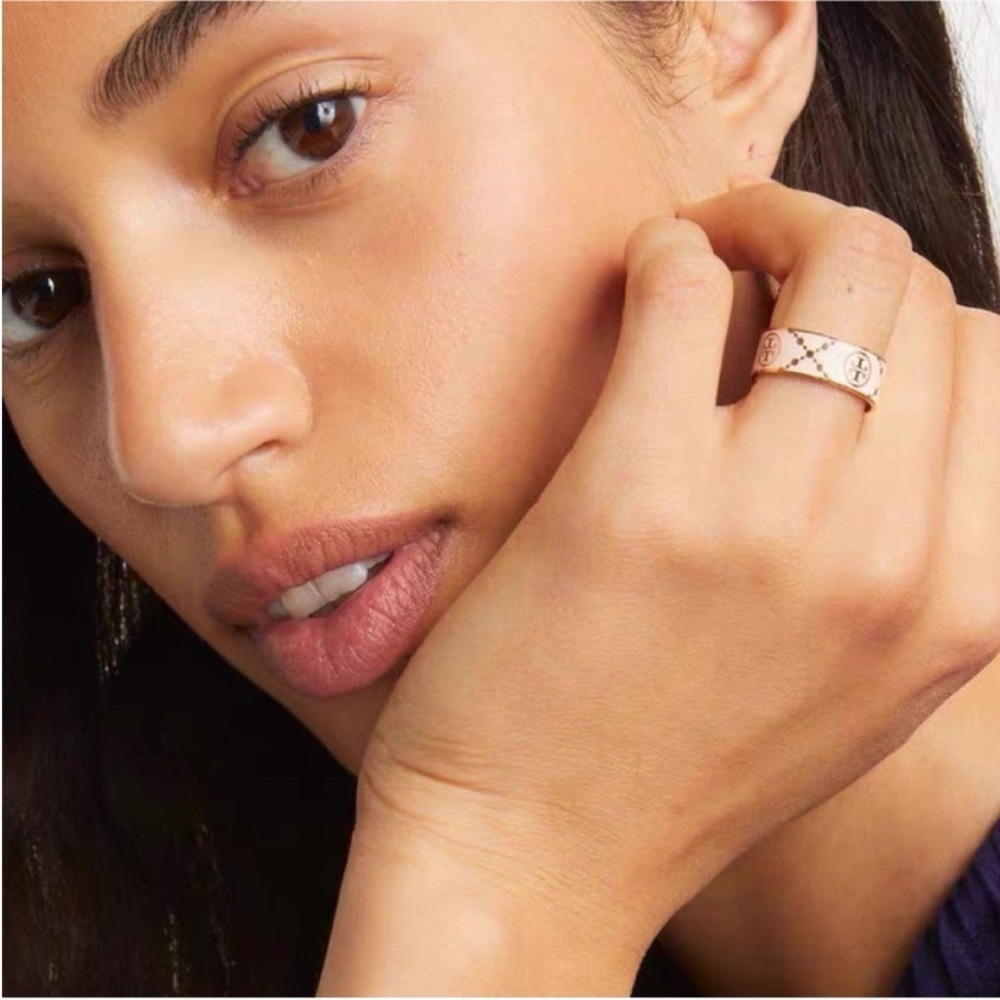 Tory Burch ring size7 - Picture 2 of 6